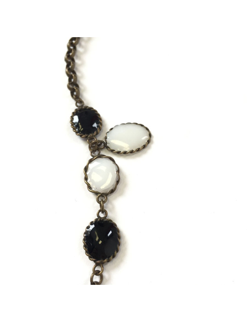 Necklace MARGUERITE of VALOIS gold chain and black and white glass paste