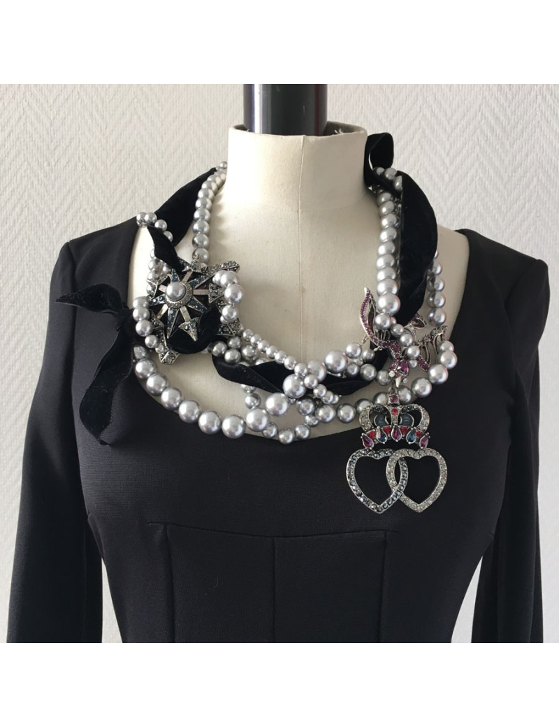 Collier LANVIN ras de cou coeur, étoile et oiseau en perle et métal