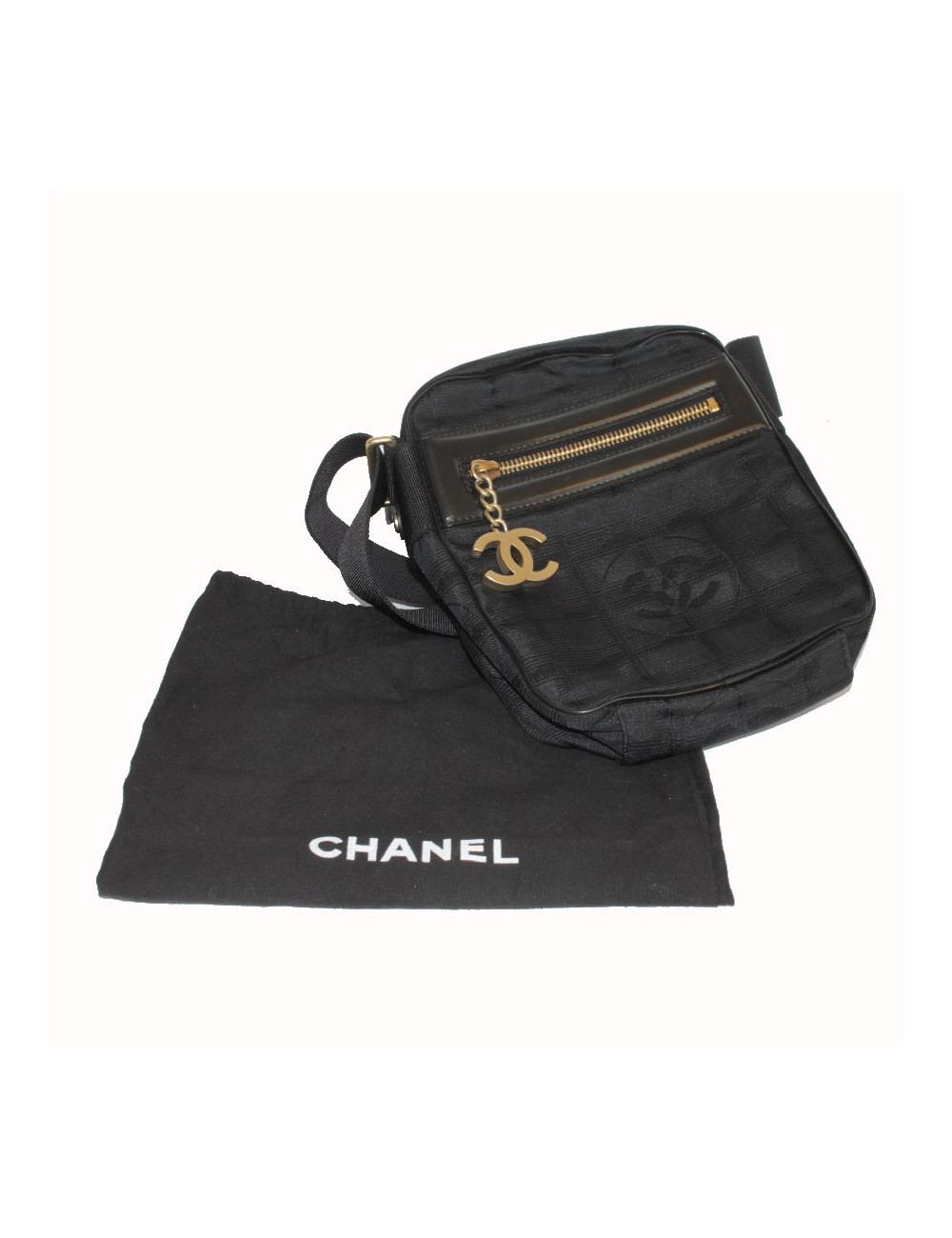 Sacoche CHANEL toile noire 