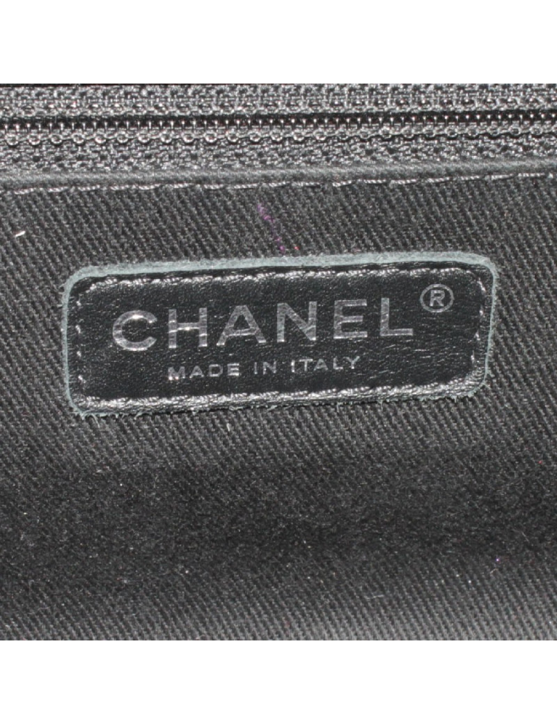 Sac CHANEL cuir grainé vert