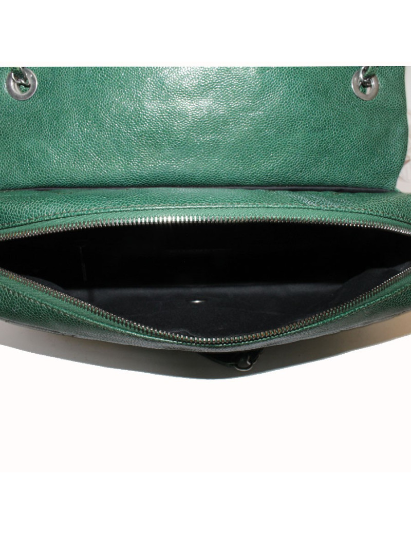 Sac CHANEL cuir grainé vert