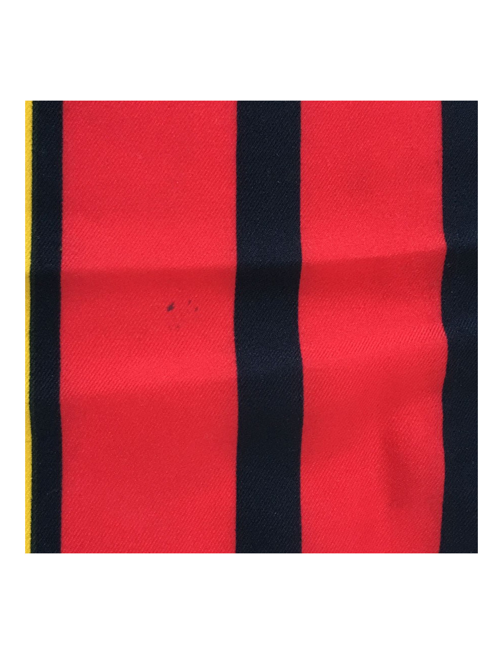 Foulard BALENCIAGA en soie rouge, noire et jaune