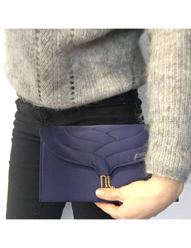 Cover of the evening VAN CLEEF & ARPELS blue satin