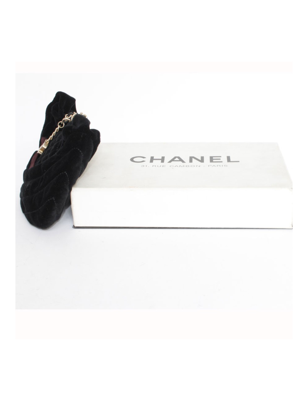 Clutch CHANEL in black velvet
