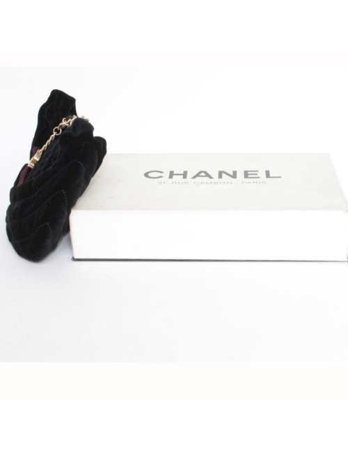 Clutch CHANEL in black velvet