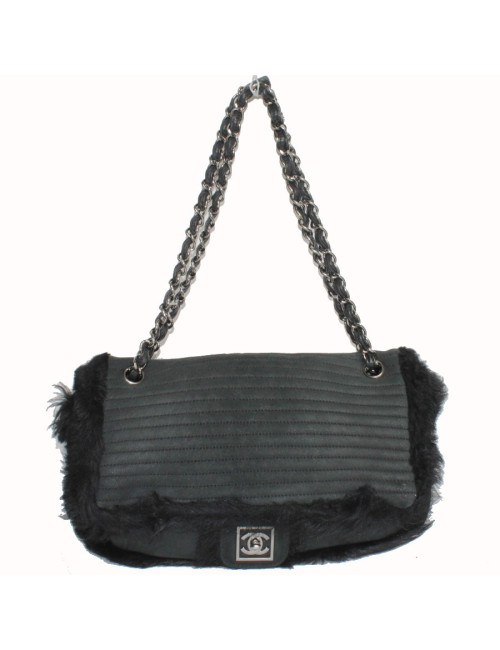 Sac CHANEL en peau retournée noir