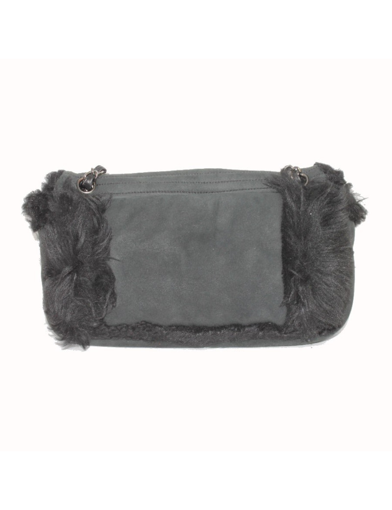Sac CHANEL en peau retournée noir