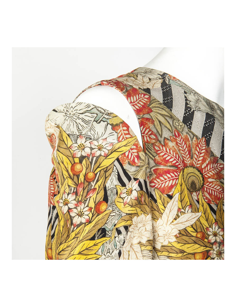 Robe  t 40 it ALEXANDER MC QUEEN