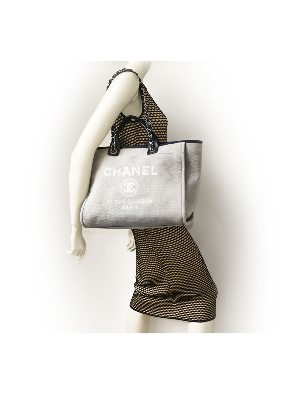 Deauville canvas CHANEL bag grey blue