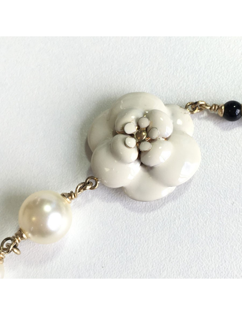 Necklace CHANEL gold chain, black and Pearly beads, Camellia in email