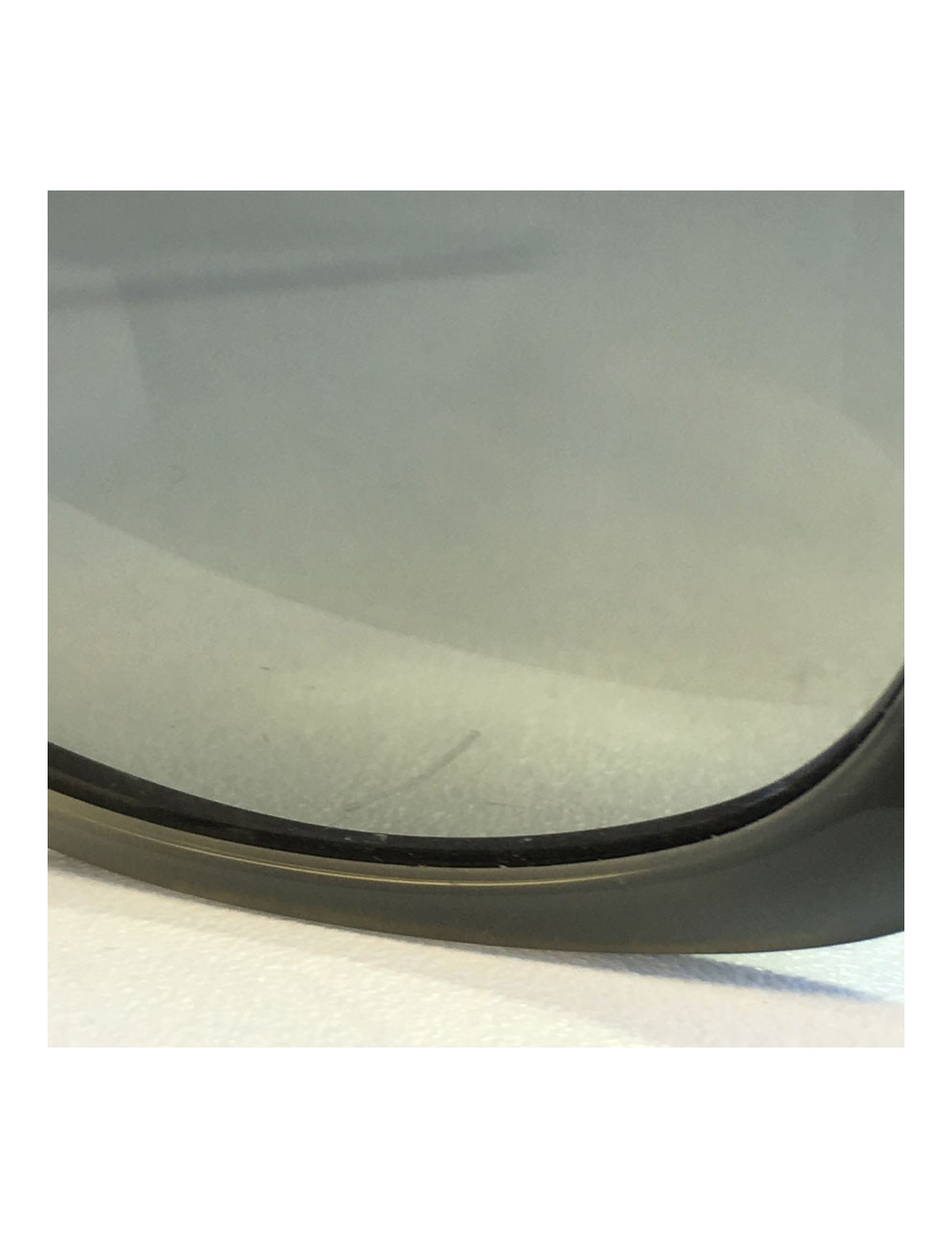 xxx Lunettes de soleil CHANEL en plastique gris et noir