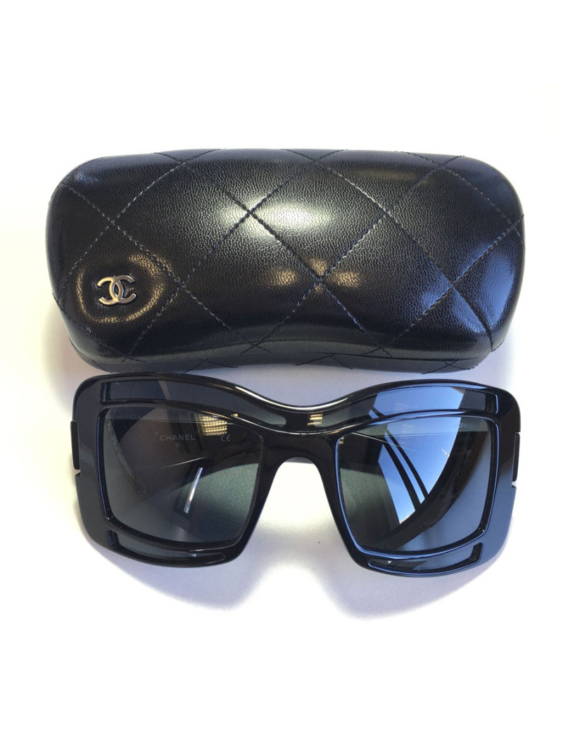 xxx Lunettes de soleil CHANEL en plastique noir