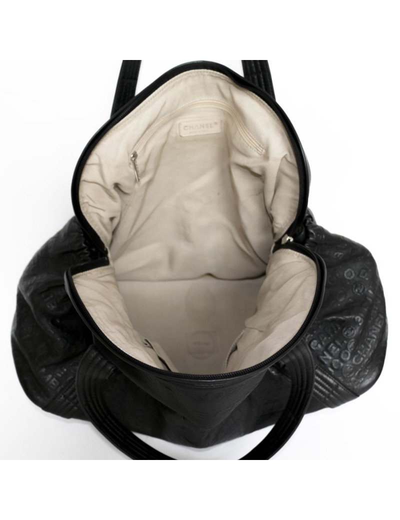 CHANEL black embossed leather tote bag