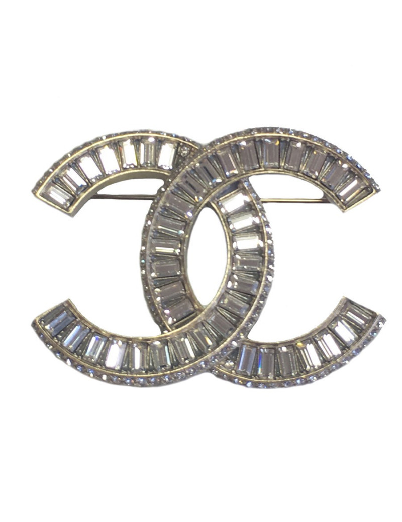 PIN CHANEL CC Crystal Emerald and gold metal