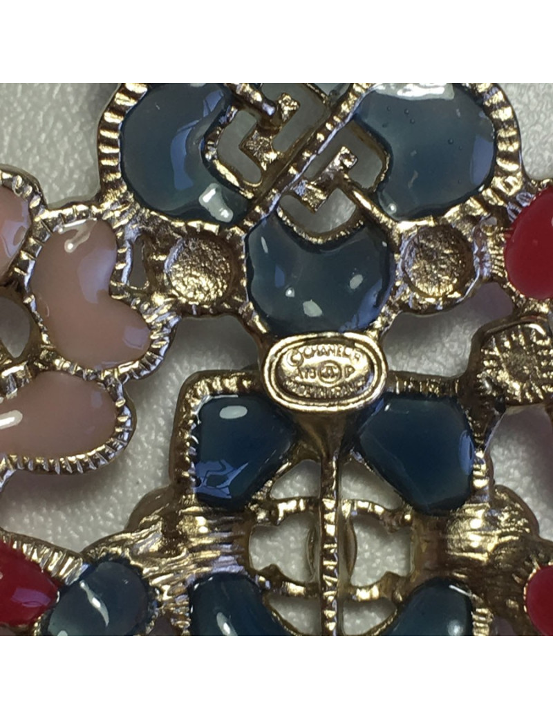 CHANEL brooch in multicolored resin, rhinestones and pearls