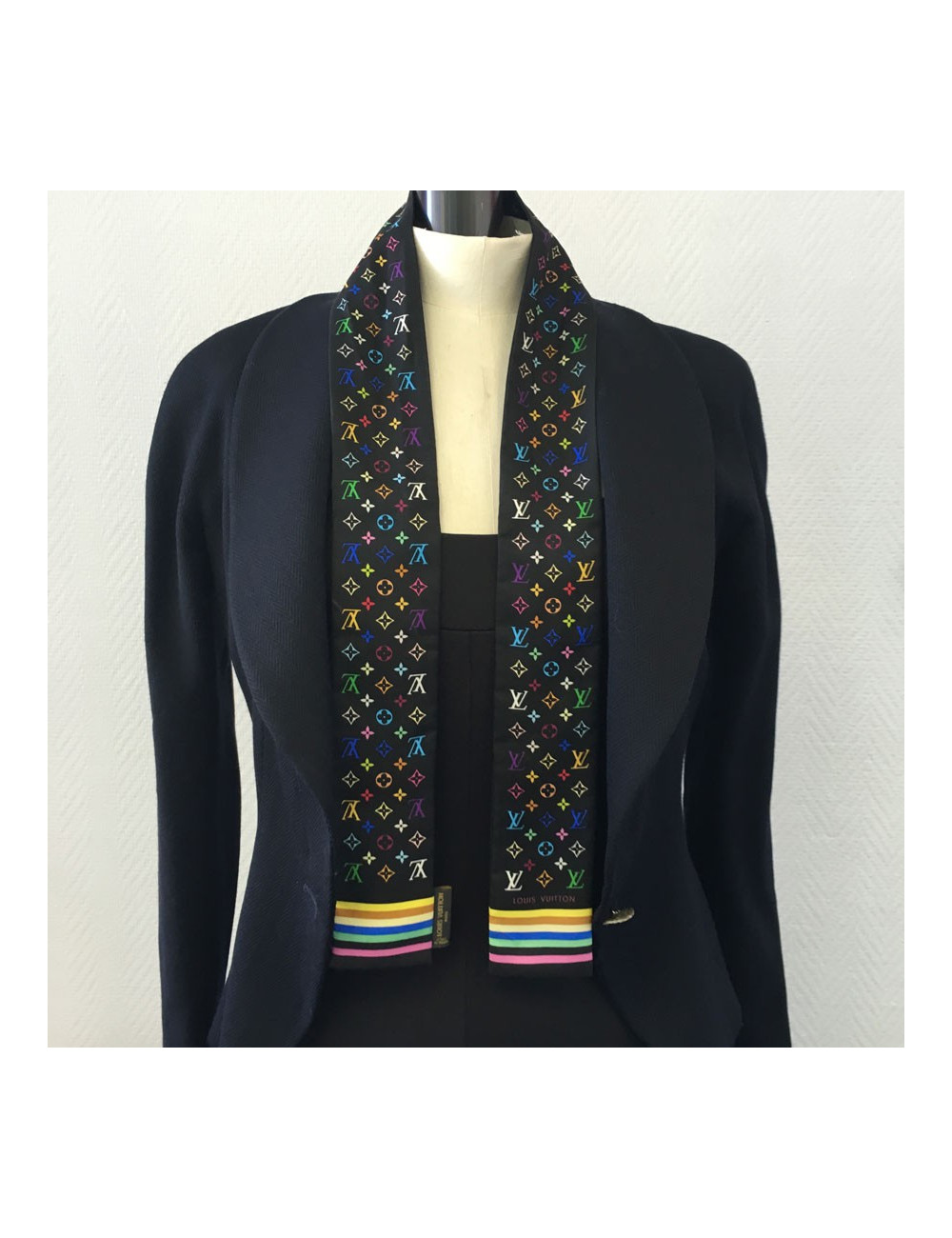 Tilly ou bandeau LOUIS VUITTON en soie noire