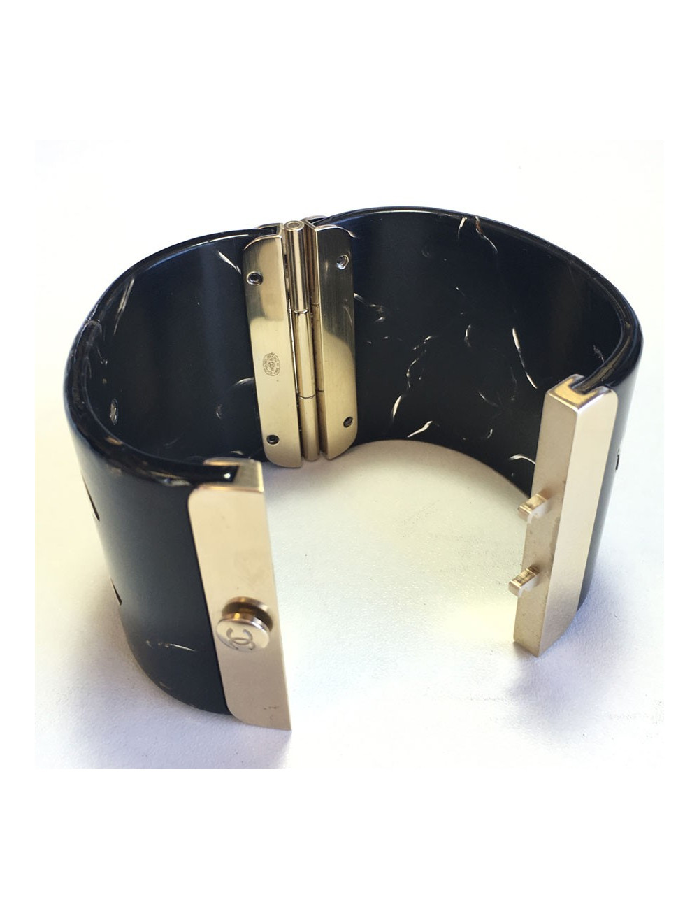 CHANEL Paris-Shanghai cufflinks in black lacquered resin and gold writing