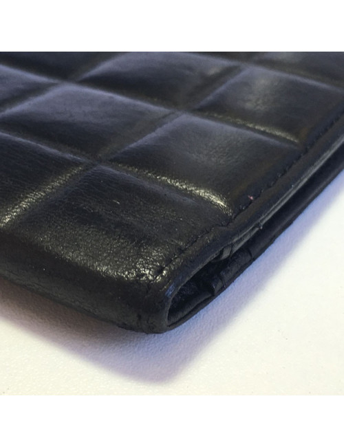 CHANEL Vintage quilted black leather wallet