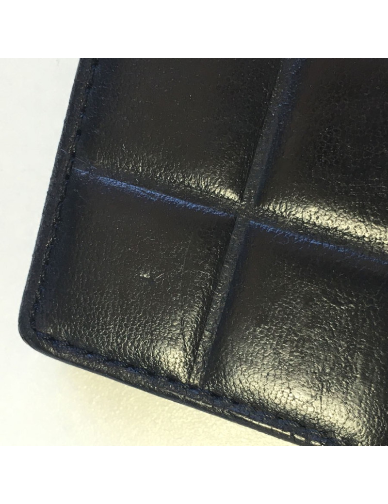 CHANEL Vintage quilted black leather wallet