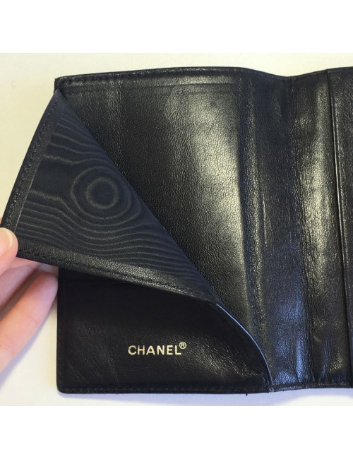 CHANEL Vintage quilted black leather wallet