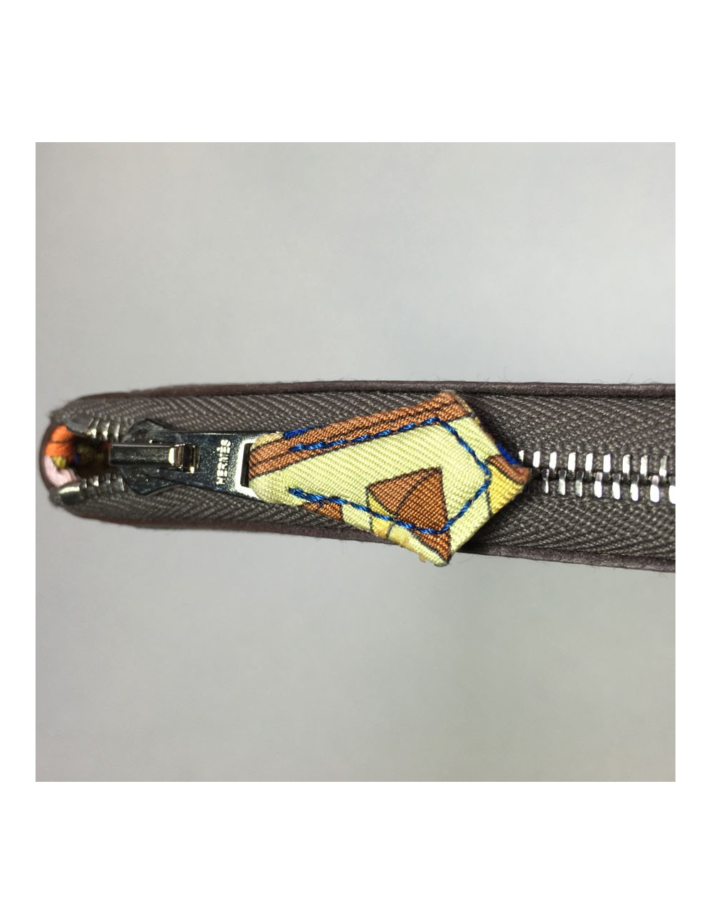 Portefeuille Silk'In HERMES veau epsom étoupe