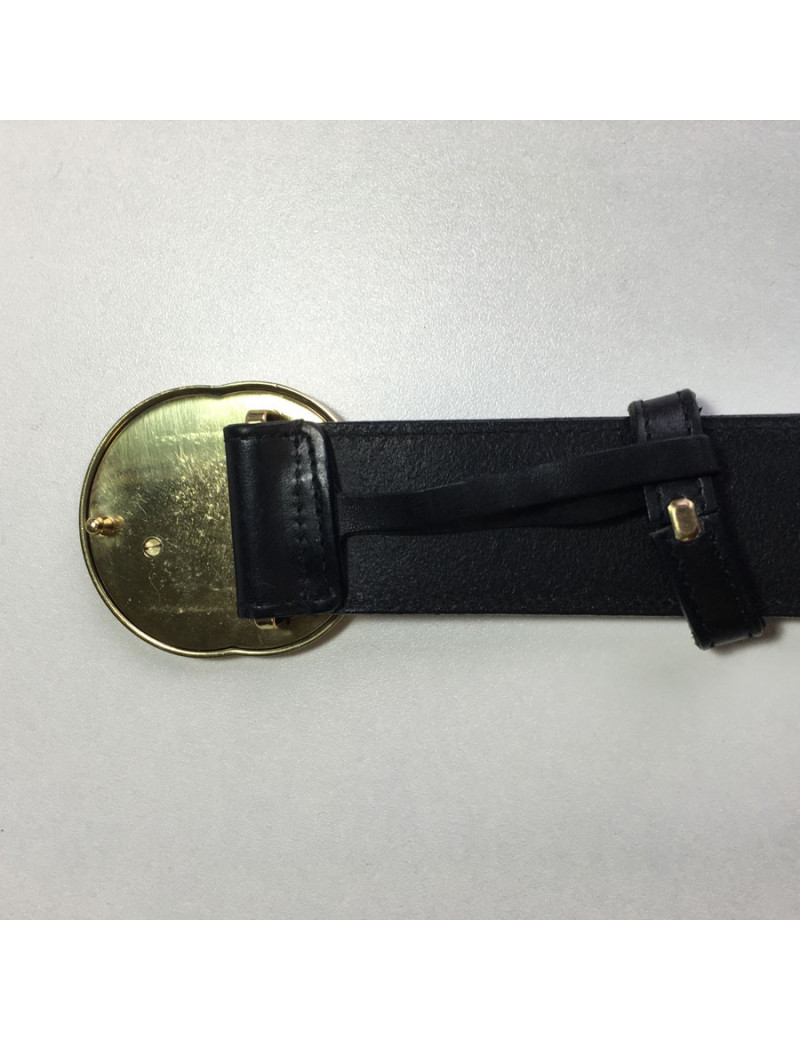 Ceinture GUCCI en cuir noir et boucle dorée 