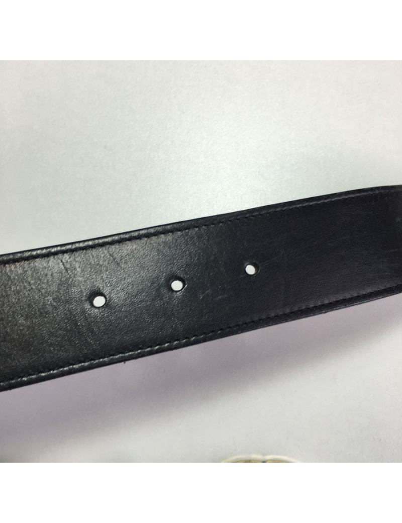 Ceinture GUCCI en cuir noir et boucle dorée 