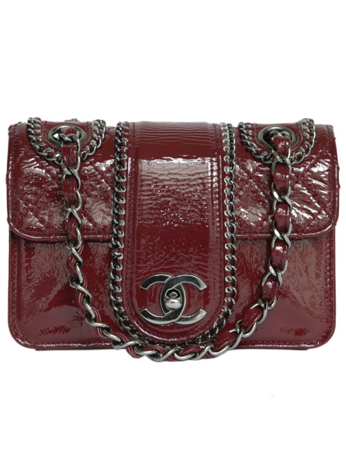 Mini sac CHANEL cuir verni bordeaux