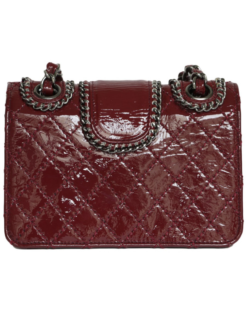 Mini CHANEL Flap bag in Burgundy Patent leather