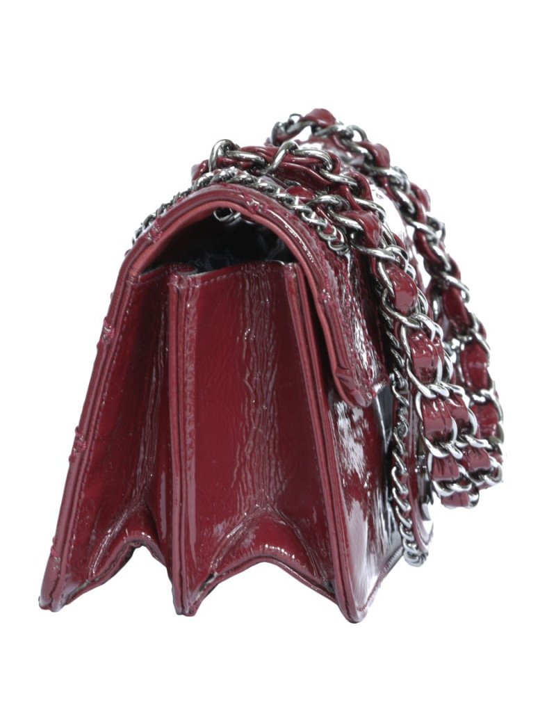 Mini CHANEL Flap bag in Burgundy Patent leather