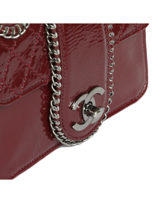 Mini sac CHANEL cuir verni bordeaux