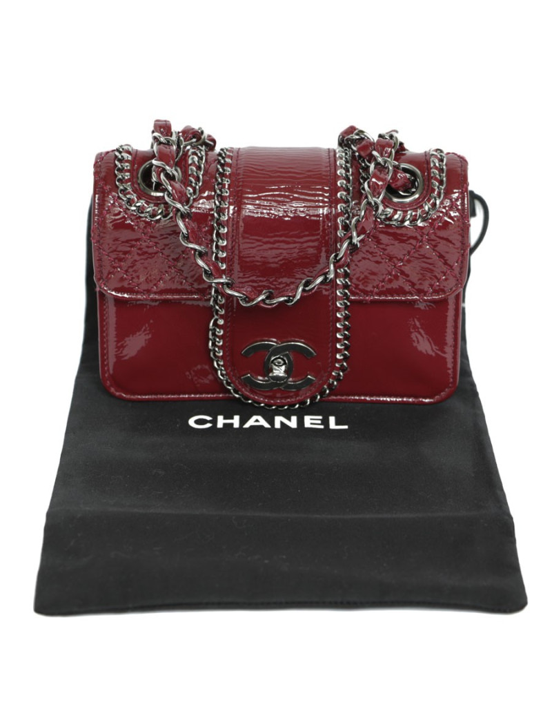 Mini CHANEL Flap bag in Burgundy Patent leather