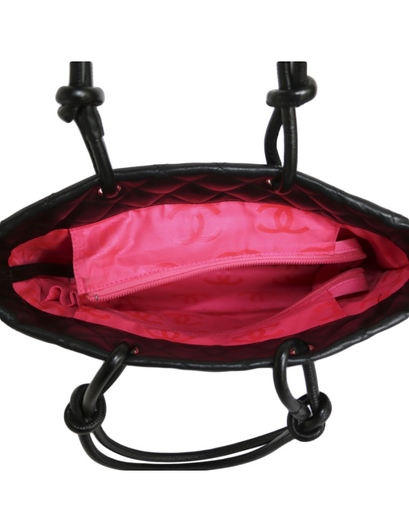 Sac CHANEL "Cambon" cuir matelassé noir