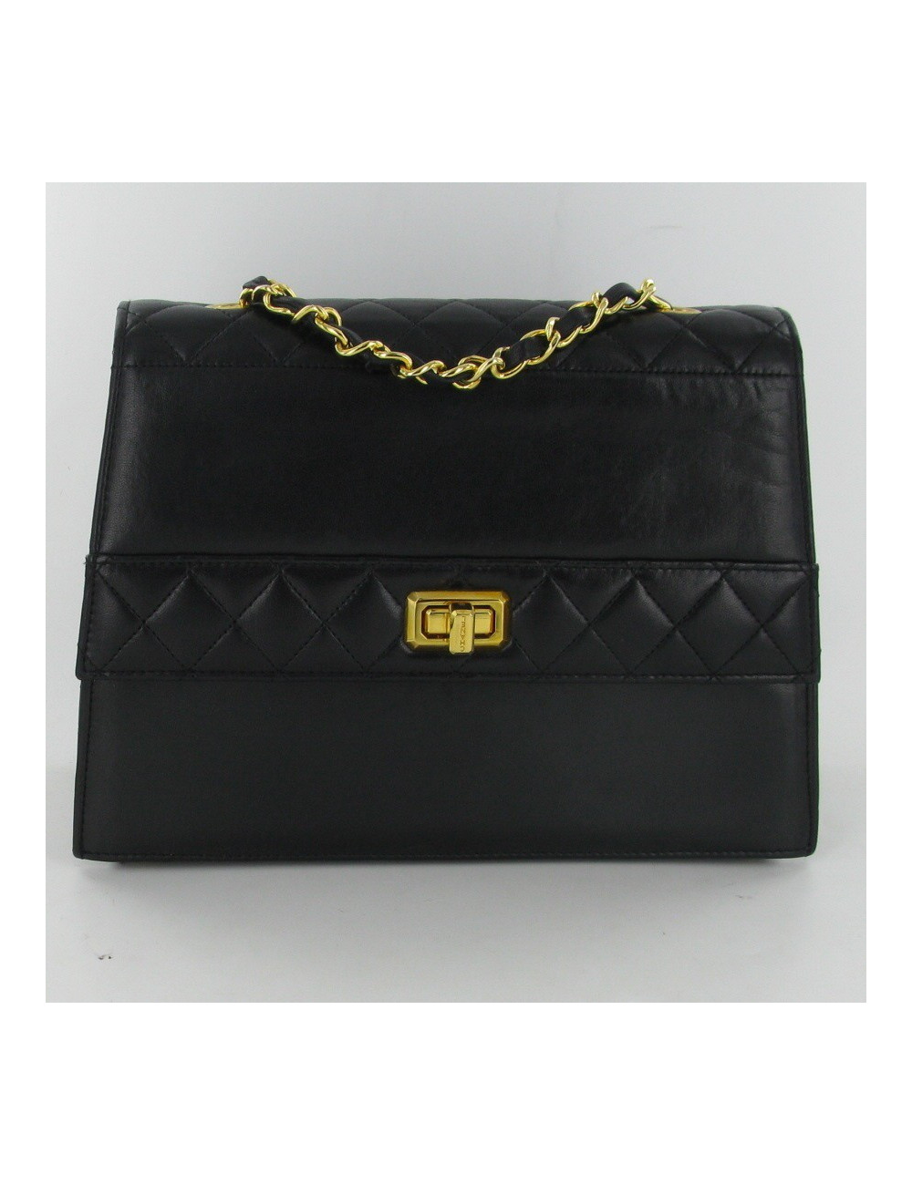 Sac vintage en cuir noir CHANEL