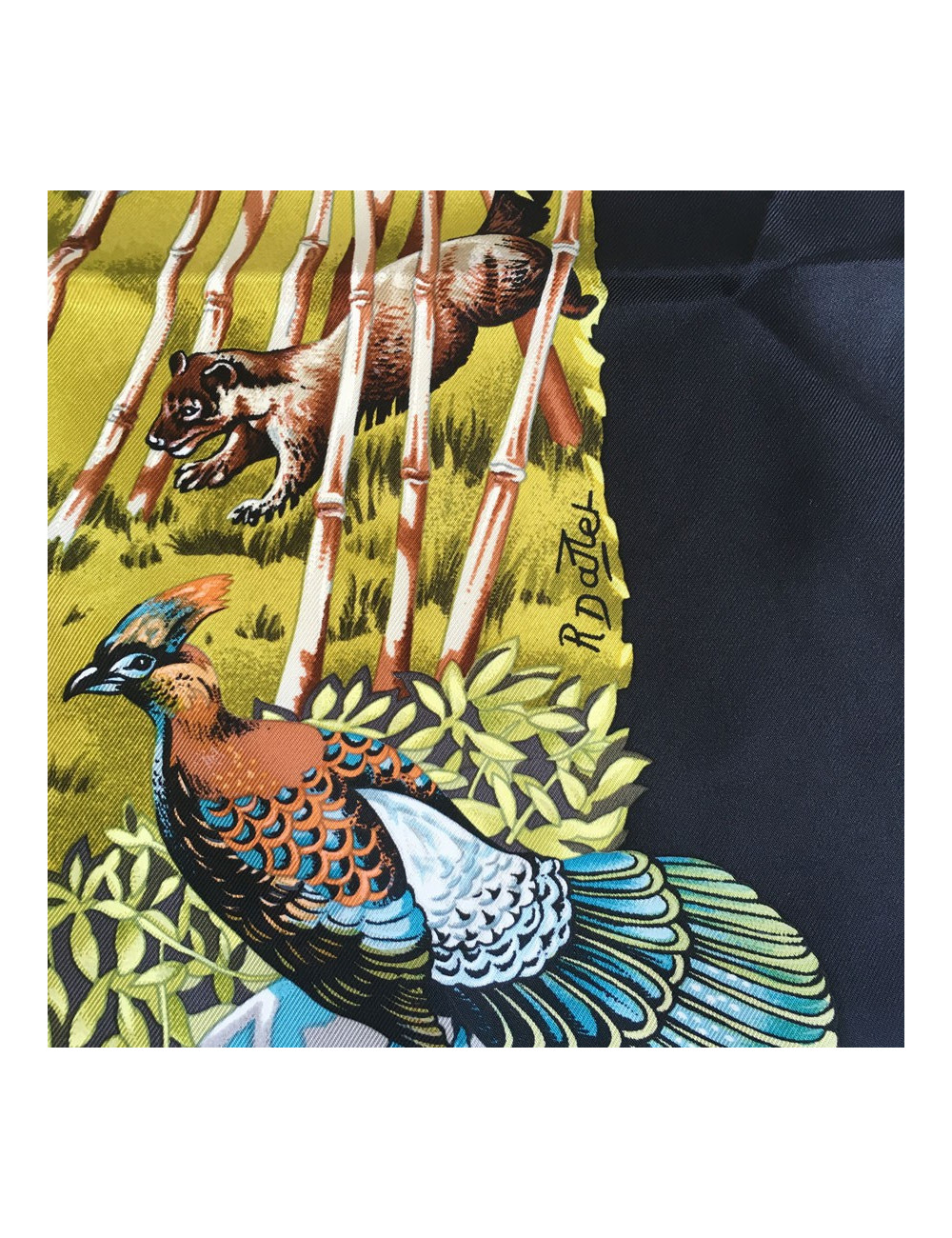 Carré HERMÈS "Sichuan" en soie multicolore