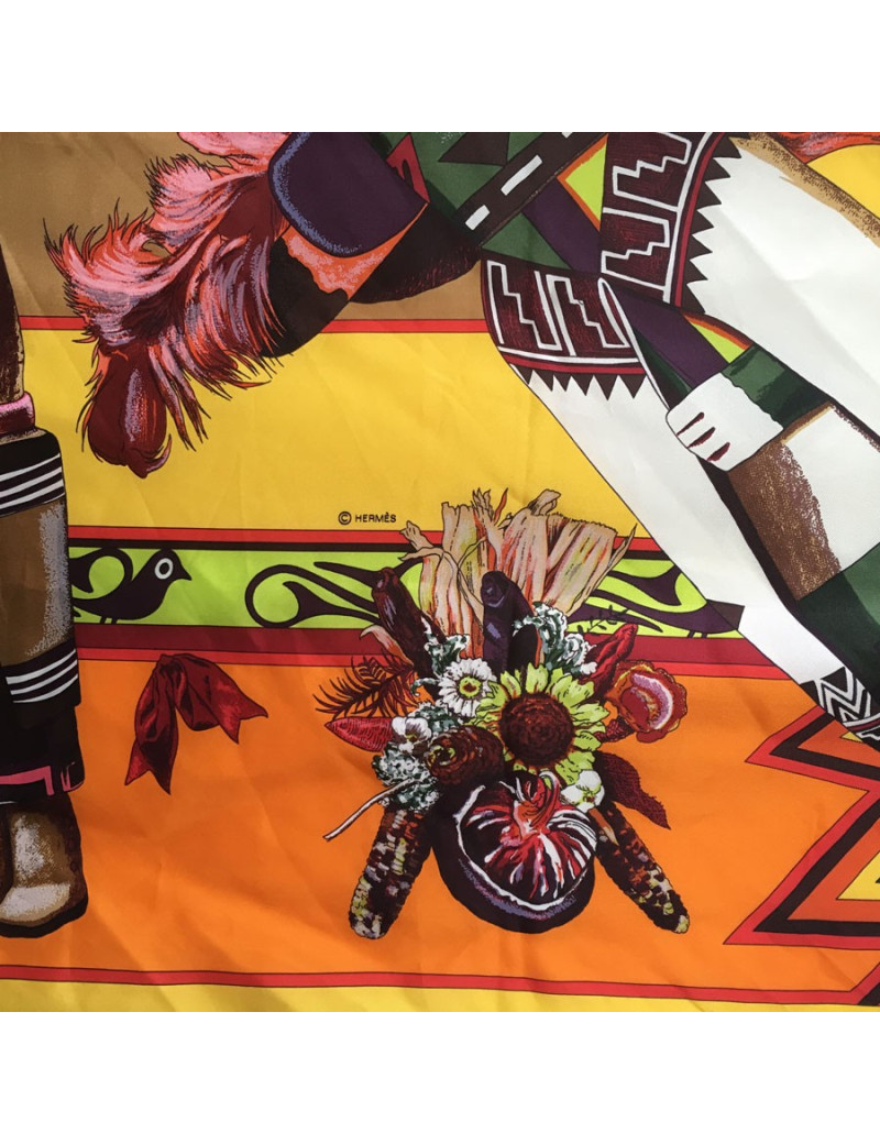 Grand carré HERMÈS Kachinas en soie multicolore