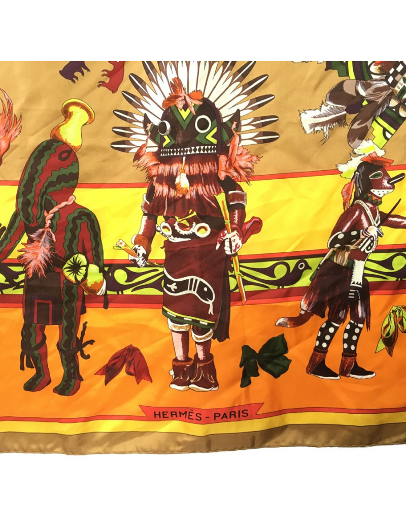 Grand carré HERMÈS Kachinas en soie multicolore