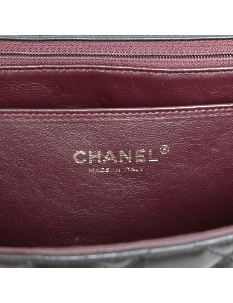 Sac Jumbo CHANEL en cuir lisse noir doré