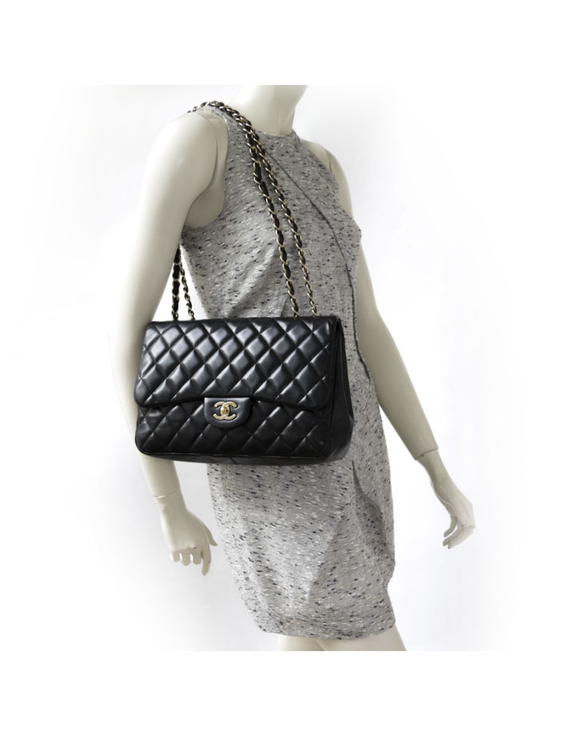 Sac Jumbo CHANEL en cuir lisse noir doré
