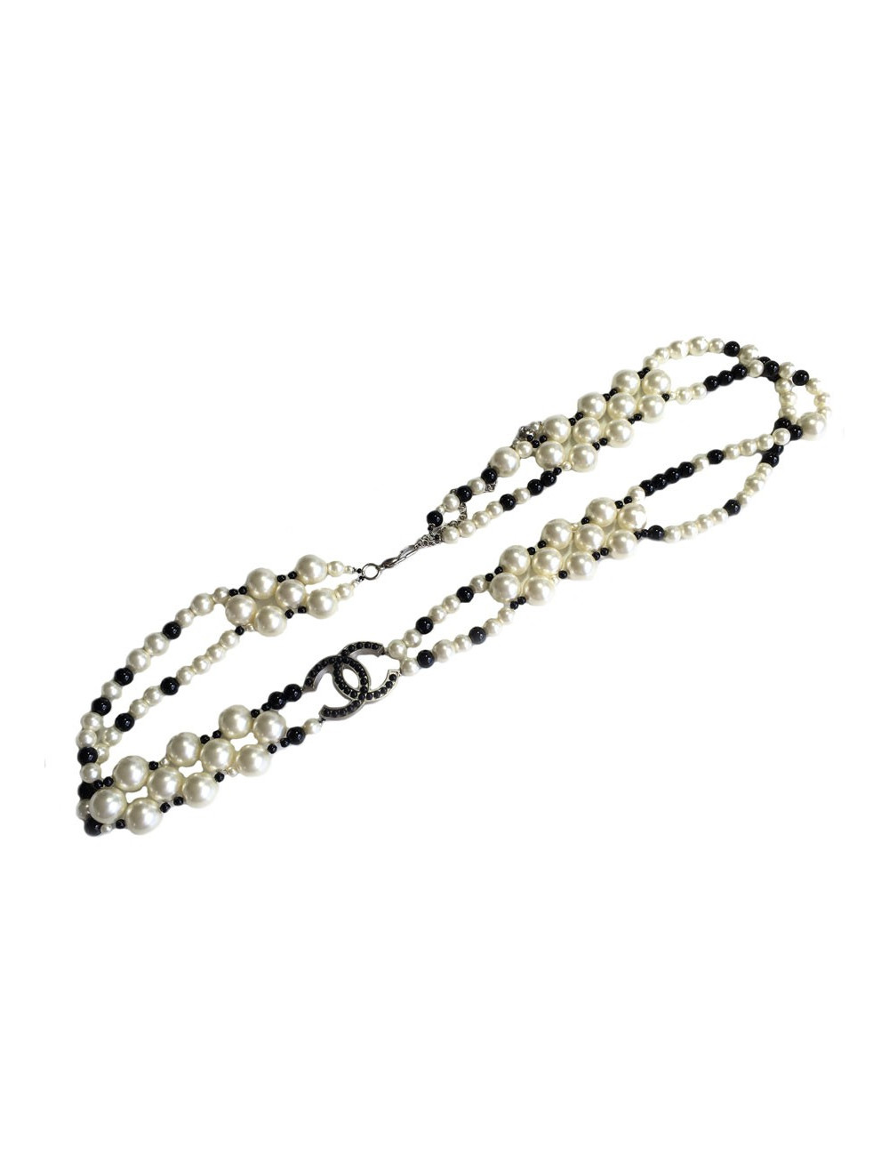 Ceinture-sautoir CHANEL en perles nacrées et noires