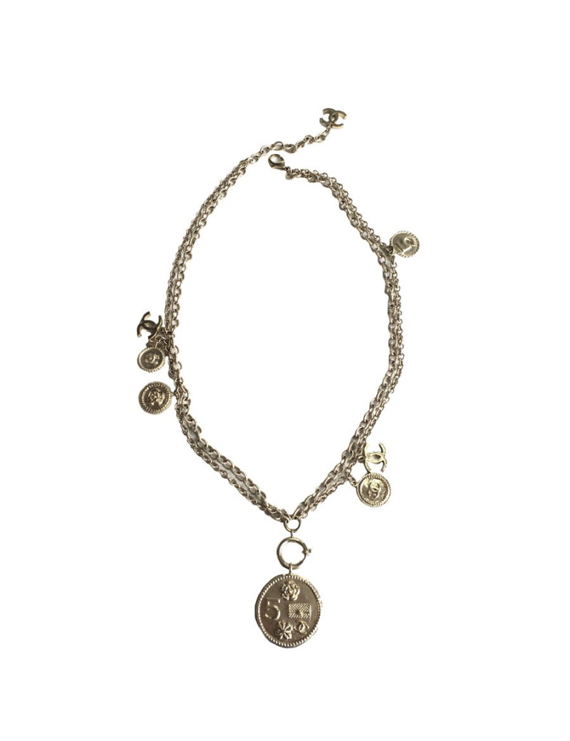 Sautoir CHANEL "100 ans" chaîne couleur or pâle et médaillons