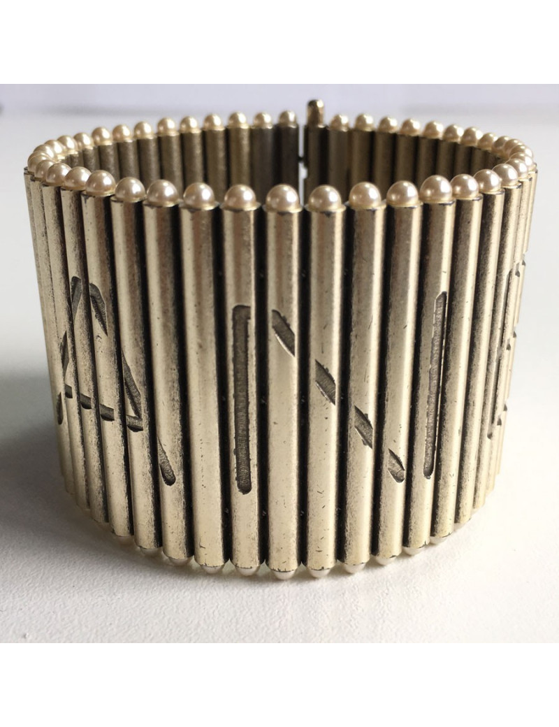 Manchette CHANEL articulée et perles