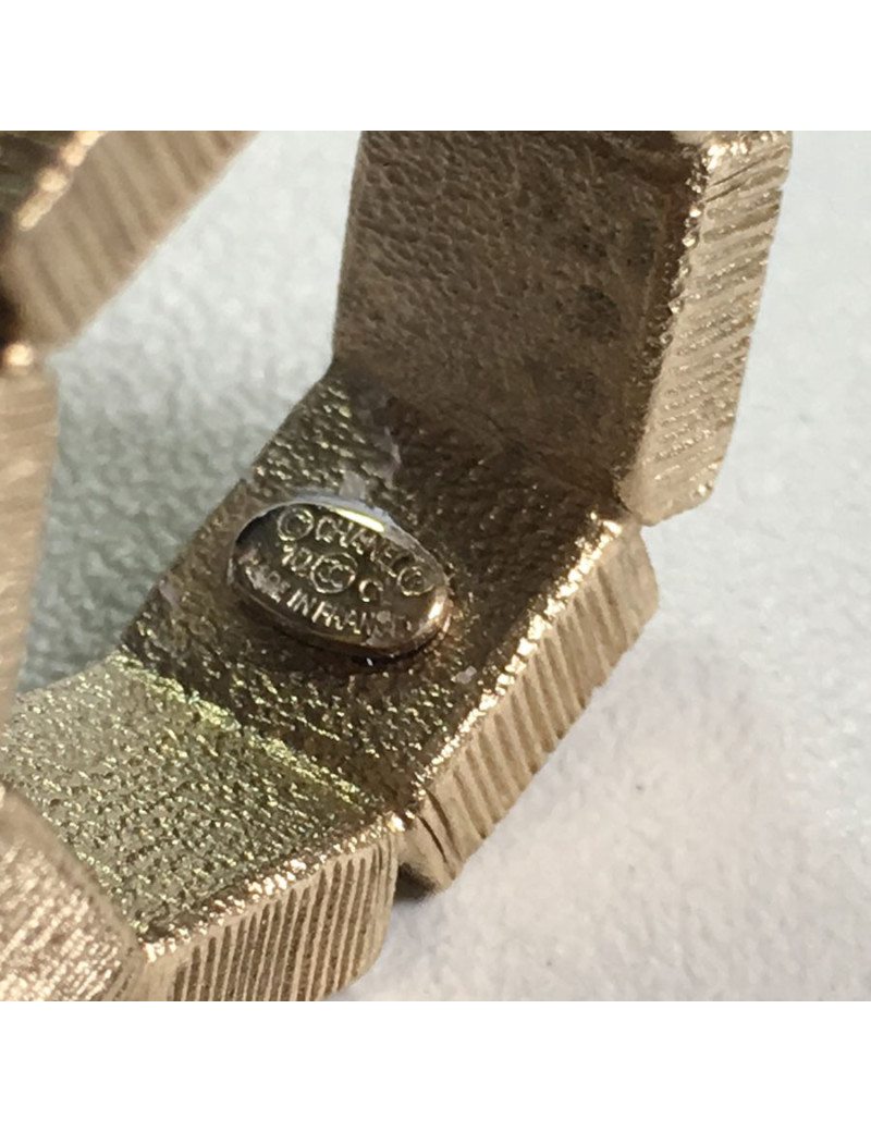 Bague CHANEL en métal couleur or pâle et perle nacrée T53