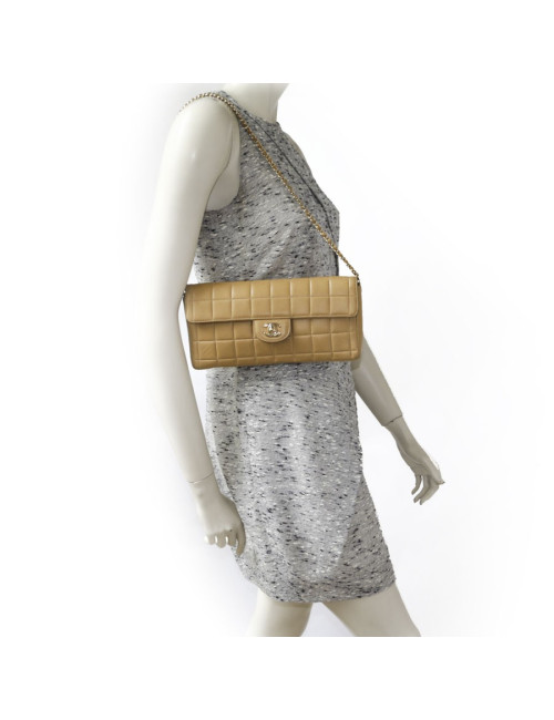 Sac CHANEL Baguette gold