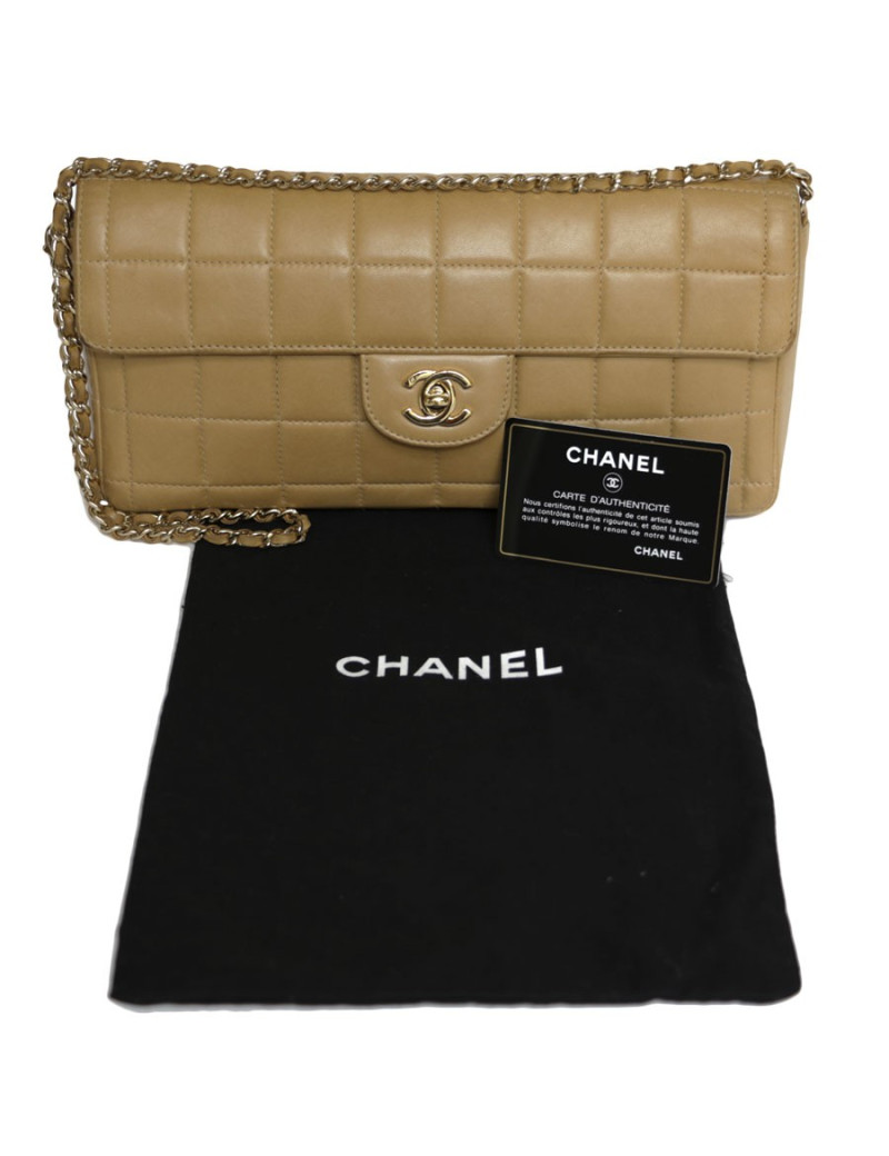 CHANEL Baguette gold bag