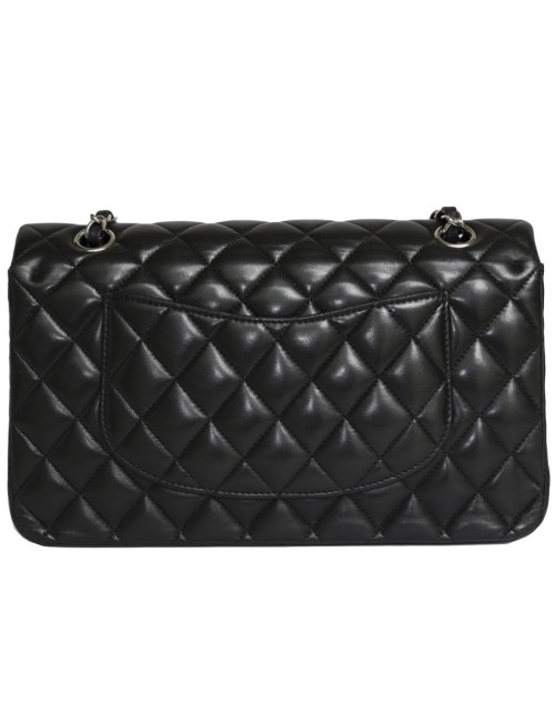 Timeless CHANEL quilted smooth lambskin bag