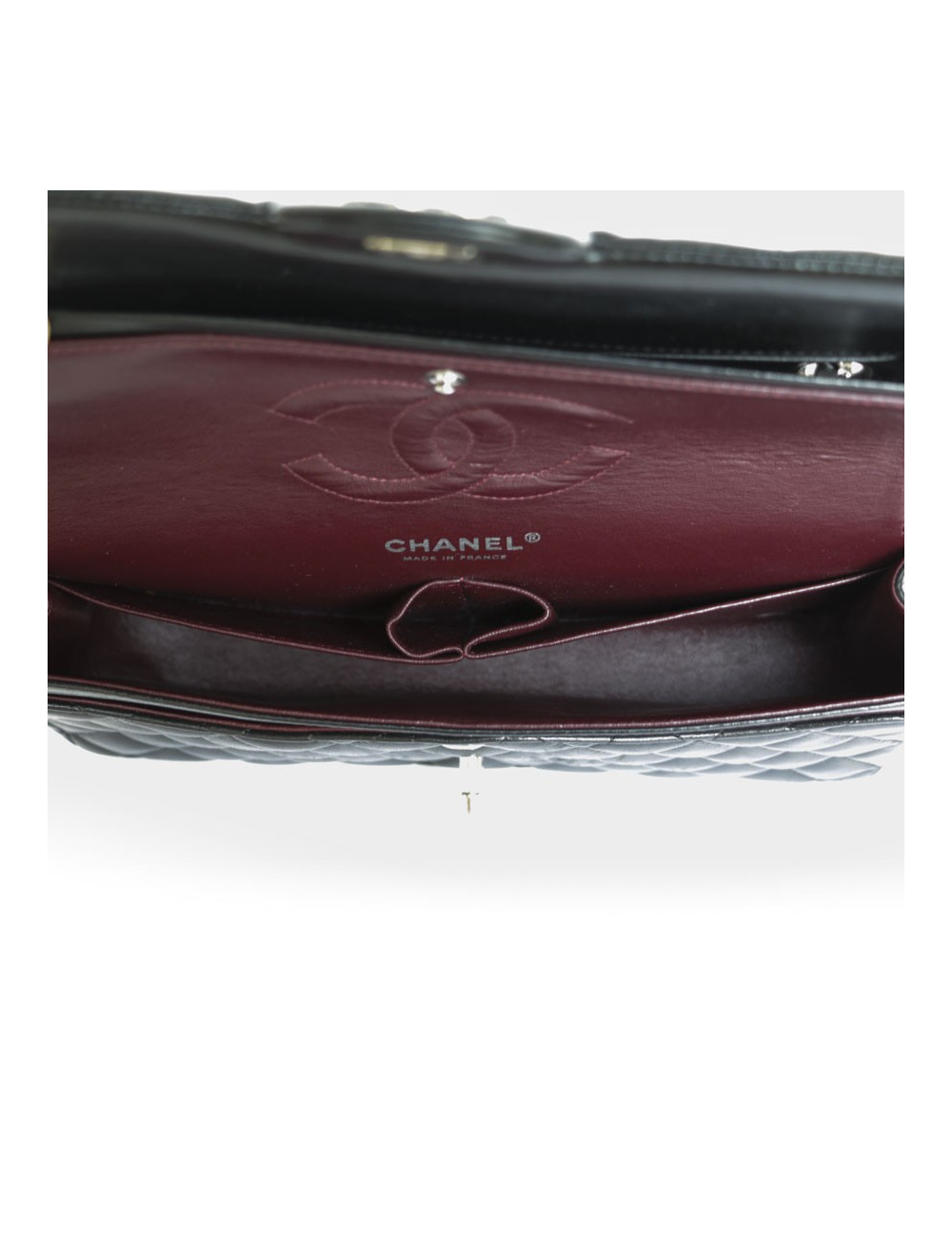 Timeless CHANEL quilted smooth lambskin bag