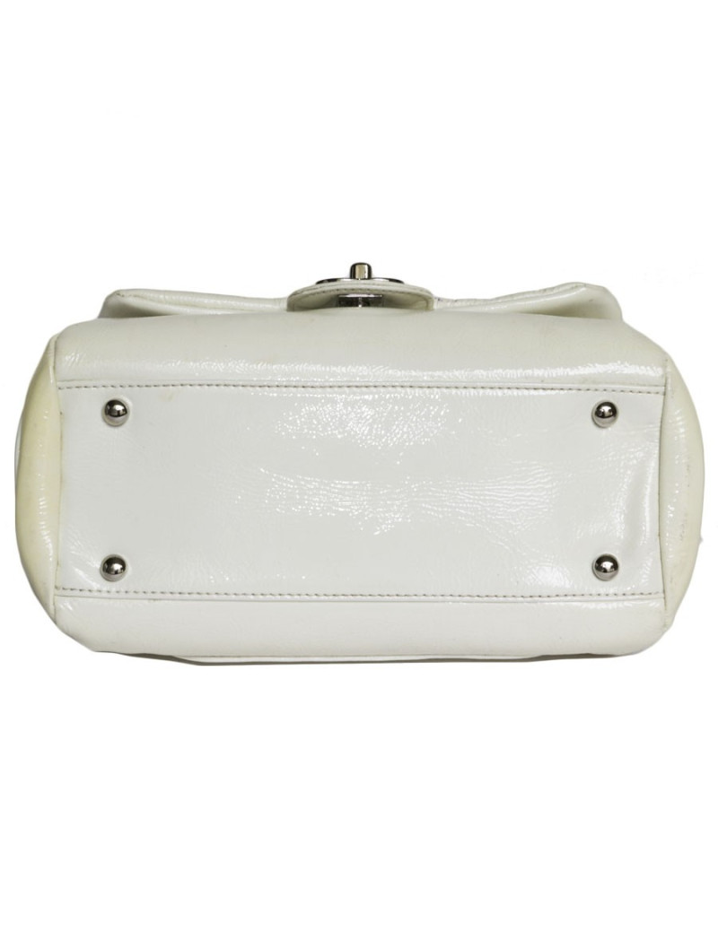 Two-tone CHANEL distressed leather bag