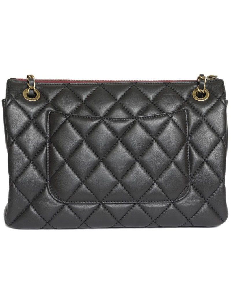 Black CHANEL quilted leather bag