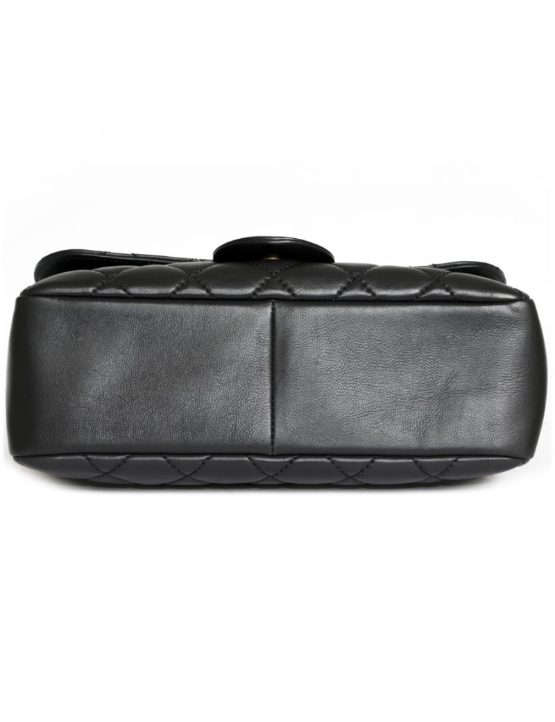 Sac CHANEL cuir matelassé noir